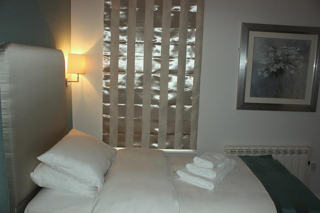 Mccafferty'S Guesthouse อิลฟอร์ด ภายนอก รูปภาพ