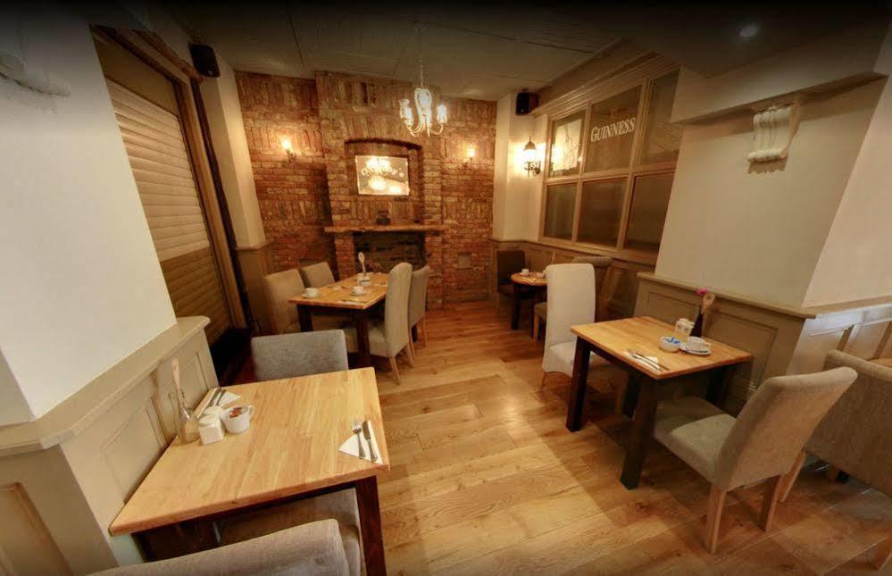 Mccafferty'S Guesthouse อิลฟอร์ด ภายนอก รูปภาพ
