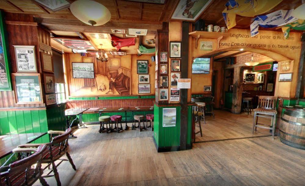Mccafferty'S Guesthouse อิลฟอร์ด ภายนอก รูปภาพ