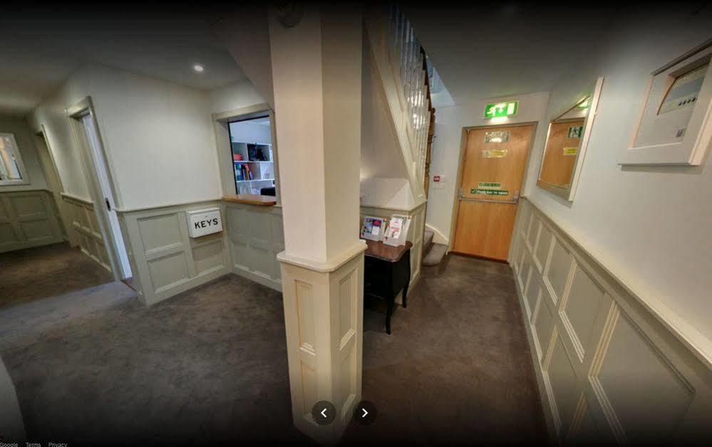Mccafferty'S Guesthouse อิลฟอร์ด ภายนอก รูปภาพ
