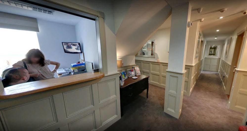 Mccafferty'S Guesthouse อิลฟอร์ด ภายนอก รูปภาพ